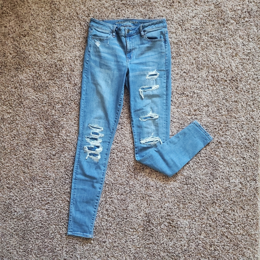 American Eagle High Waisted Jeans